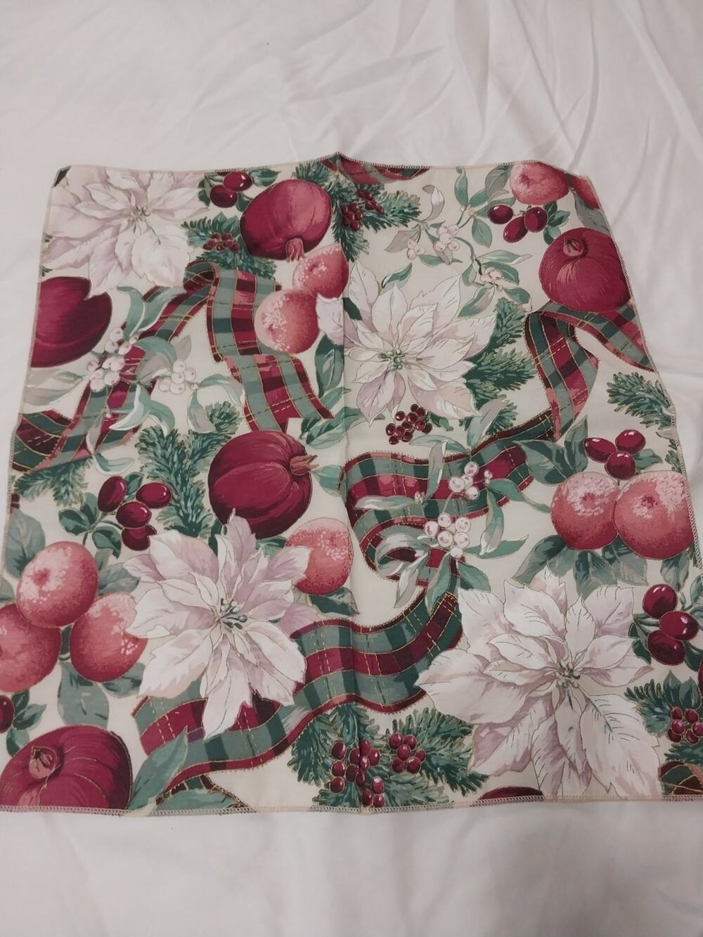 Set Of 8 Vintage Christmas Napkins White Pointsetta / Plaid Ribbon 12x12